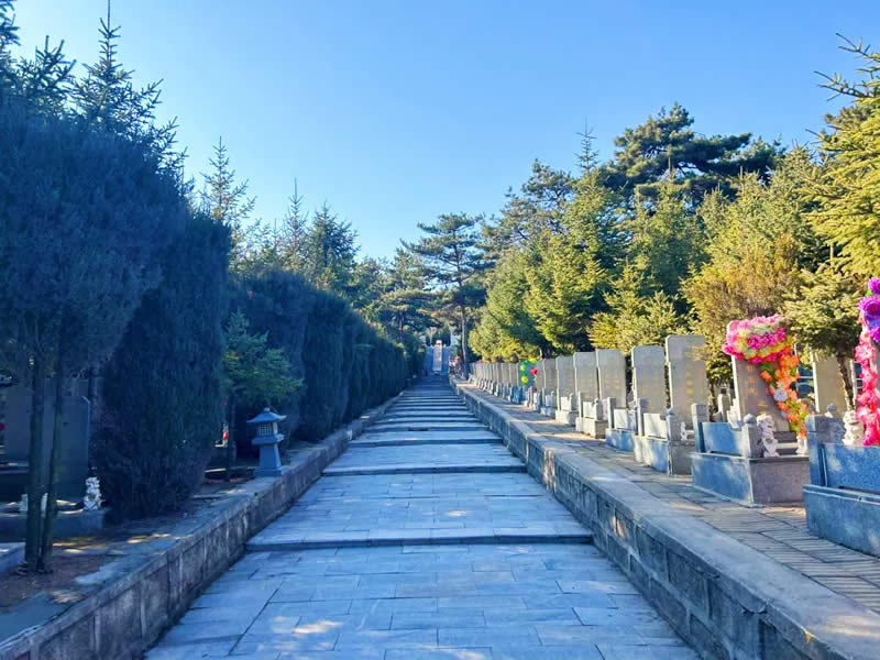 龙泉古园墓园