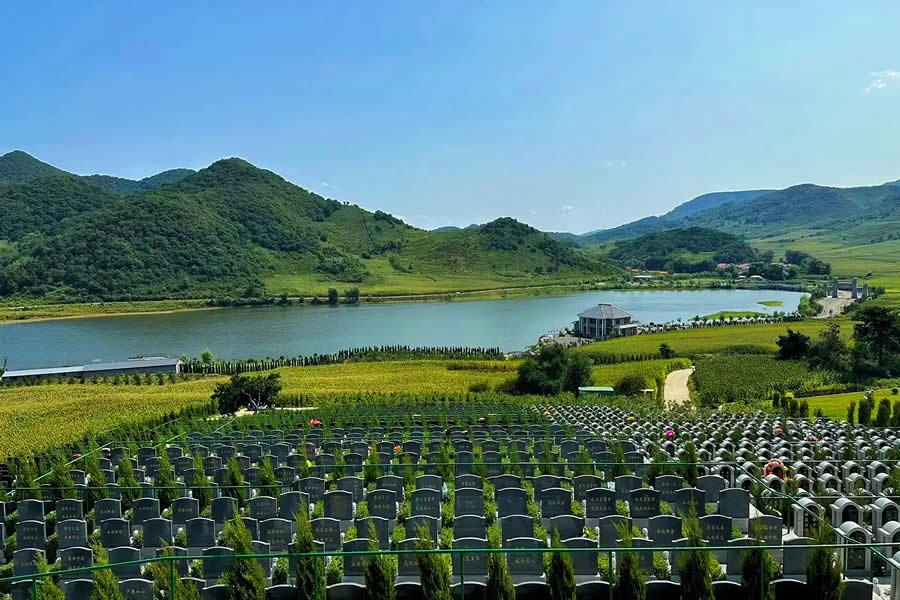 沈阳青云山墓园