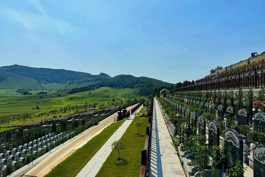 沈阳青云山墓园