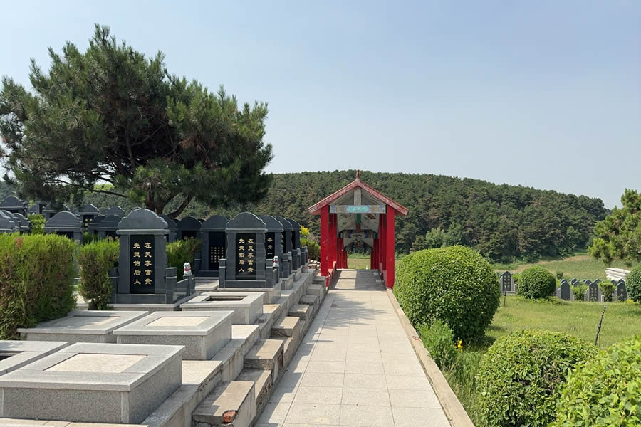 沈阳龙福山墓园