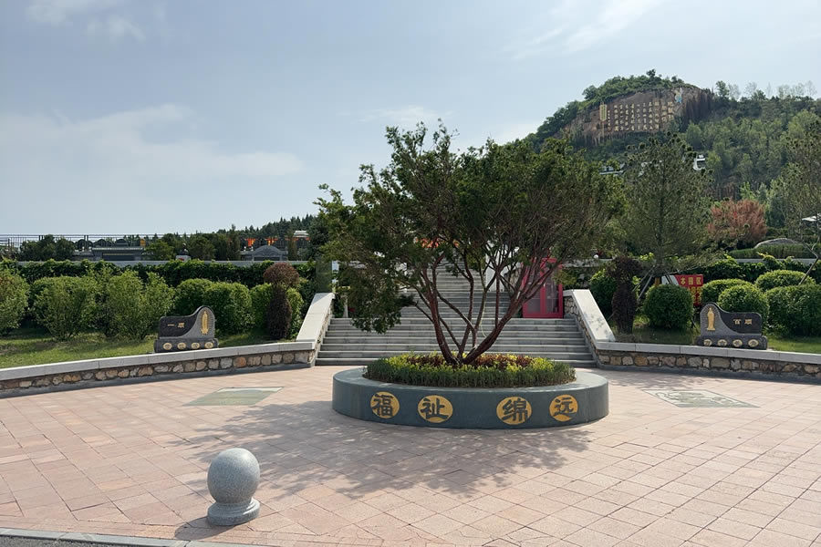 沈阳龙福山墓园