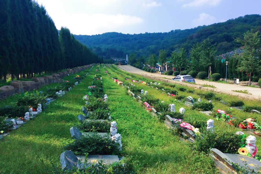 沈阳大河贝墓园