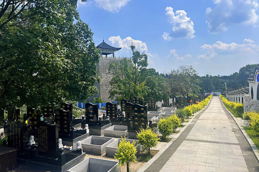 沈阳天山墓园