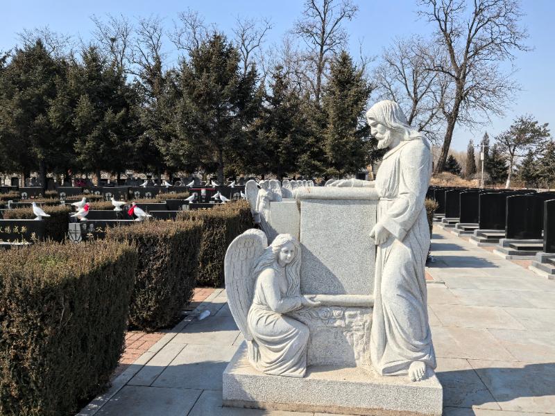 西郊卧龙墓园 西郊卧龙墓园