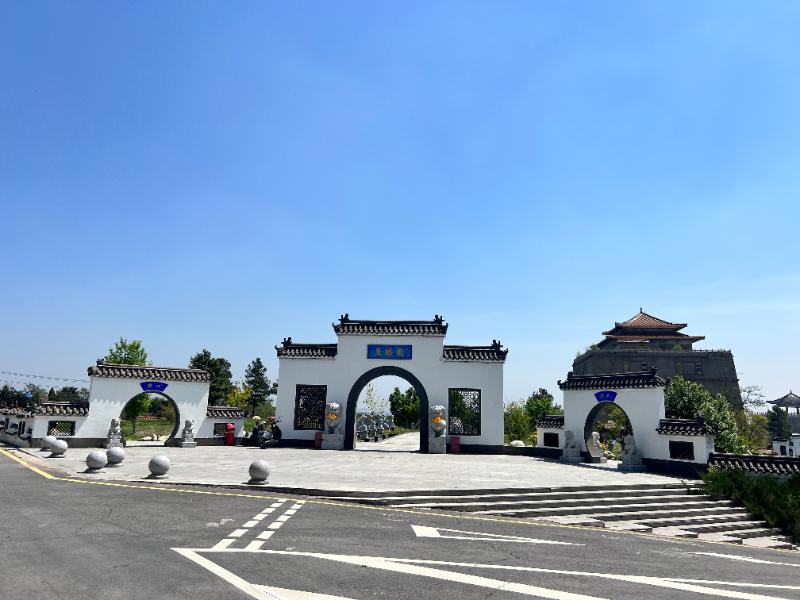 天山墓园环境