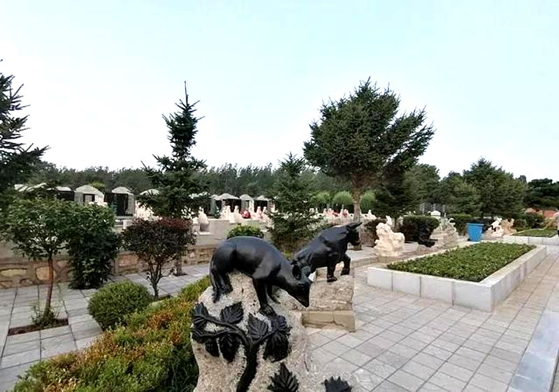 东山公墓