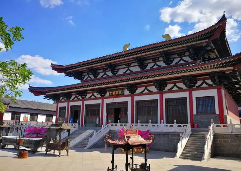 中华寺墓园