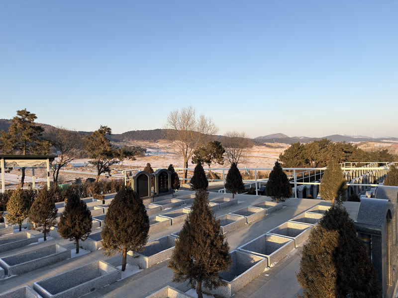 沈阳龙福山墓园