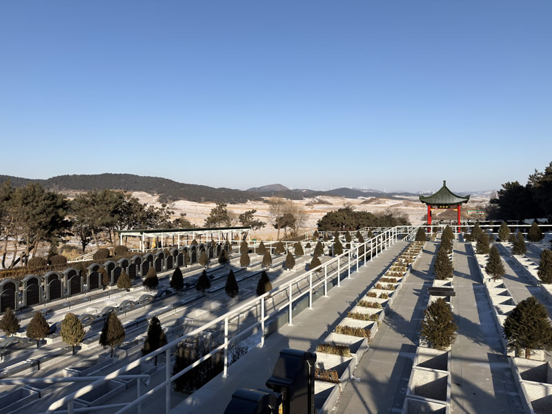 沈阳龙福山墓园