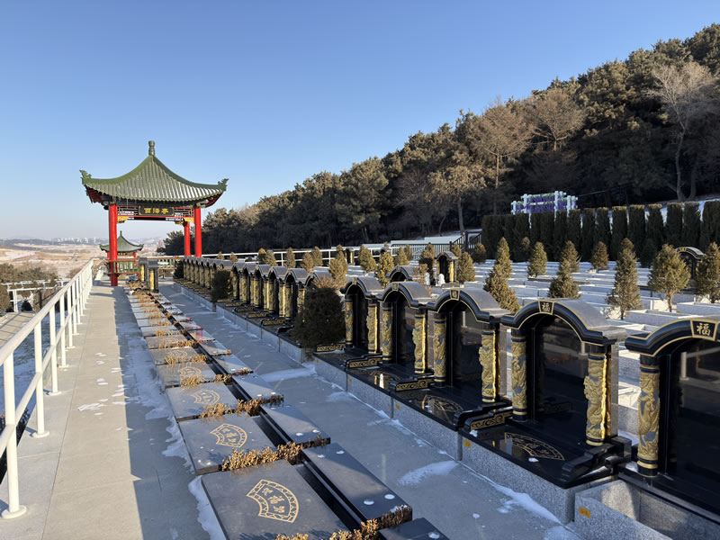 沈阳龙福山墓园