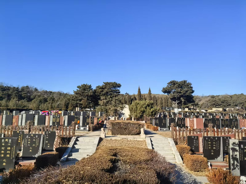 沈阳龙泉古园墓园