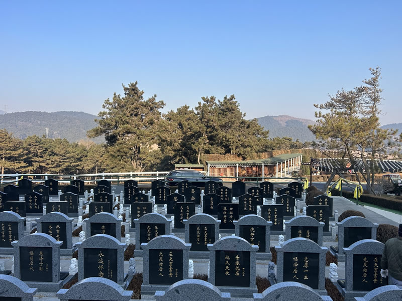 沈阳百贯山松陵墓园