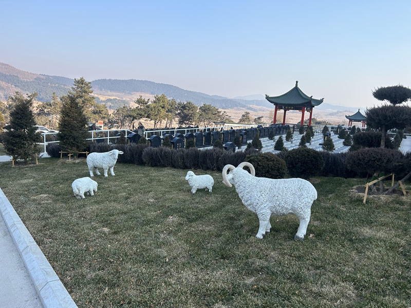 沈阳百贯山松陵墓园