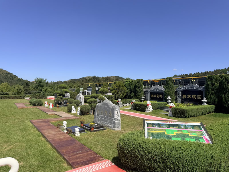 沈阳龙福山墓园