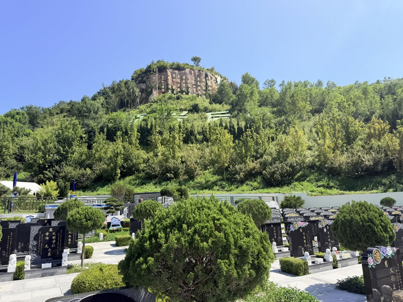 沈阳龙福山墓园