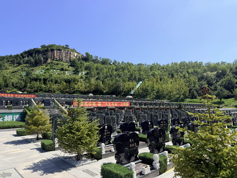 沈阳龙福山墓园
